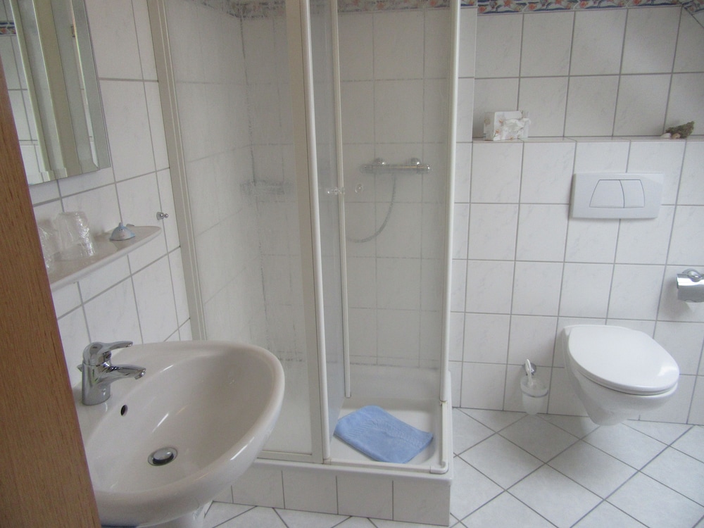 Bathroom shower