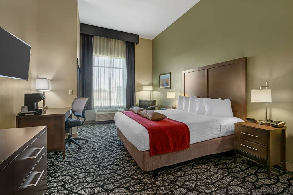 Best Western Plus Lakeview Hotel - photo 3
