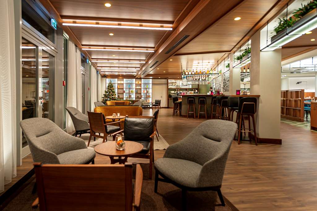 Lounge/ Bar