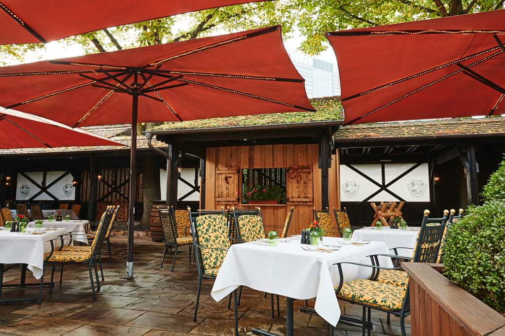 Steigenberger Airport Hotel, Frankfurt, Germany - Restaurant Unterschweinstiege, Terrace