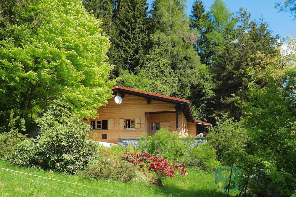 Log House in Rinchnach with Panoramic Views