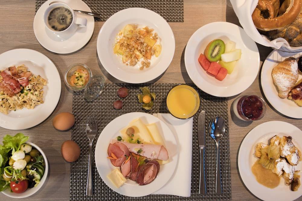 Breakfast meal