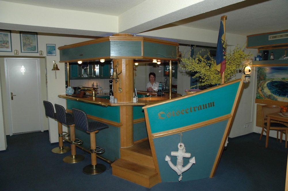 Snack bar