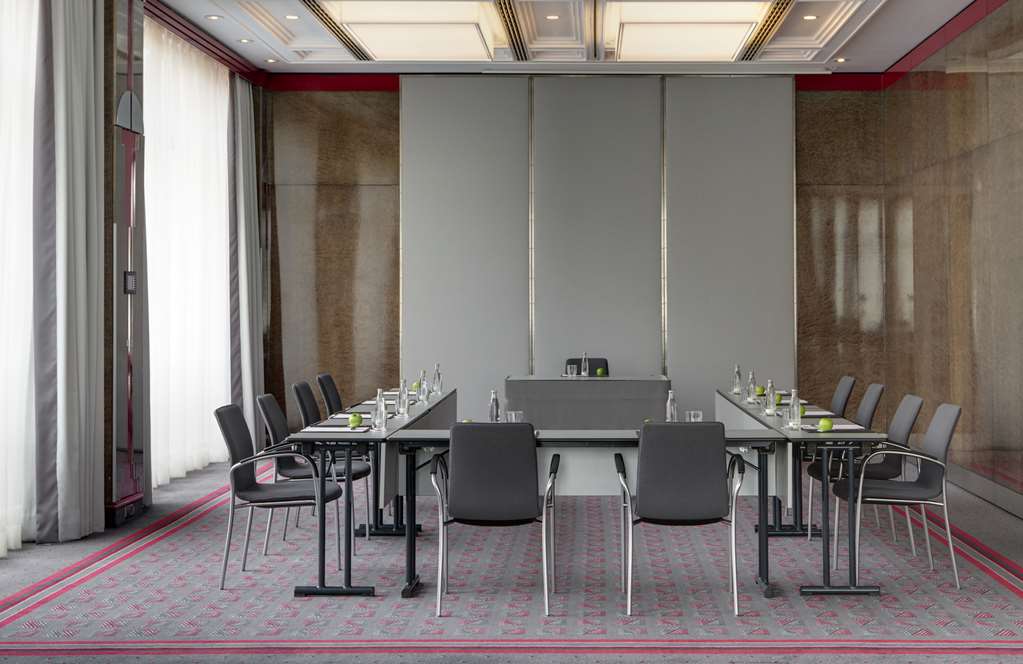 Steigenberger Airport Hotel, Frankfurt, Germany - Meeting Room