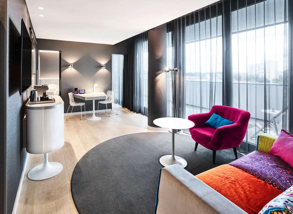 Guest room