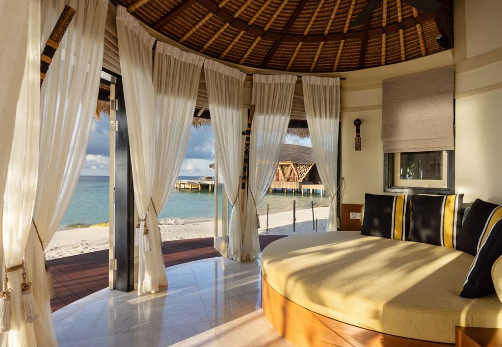 Grand Beachfront Pool Villa Living Room