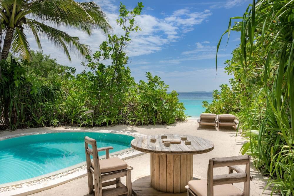 Private pool