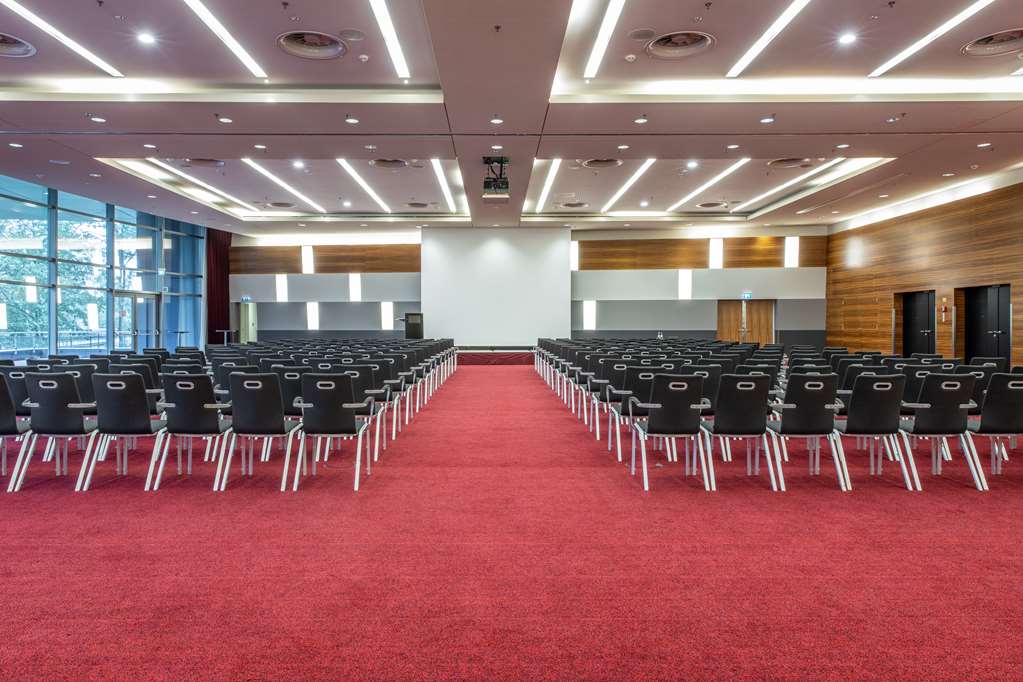 Dow Jones meeting room theater seating