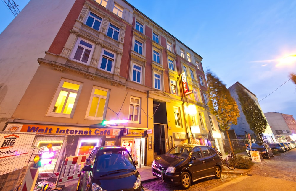 Front of property - evening/night
