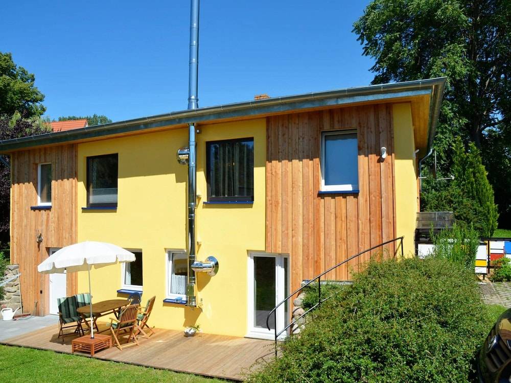 Cozy Coastal Apartment in Poel