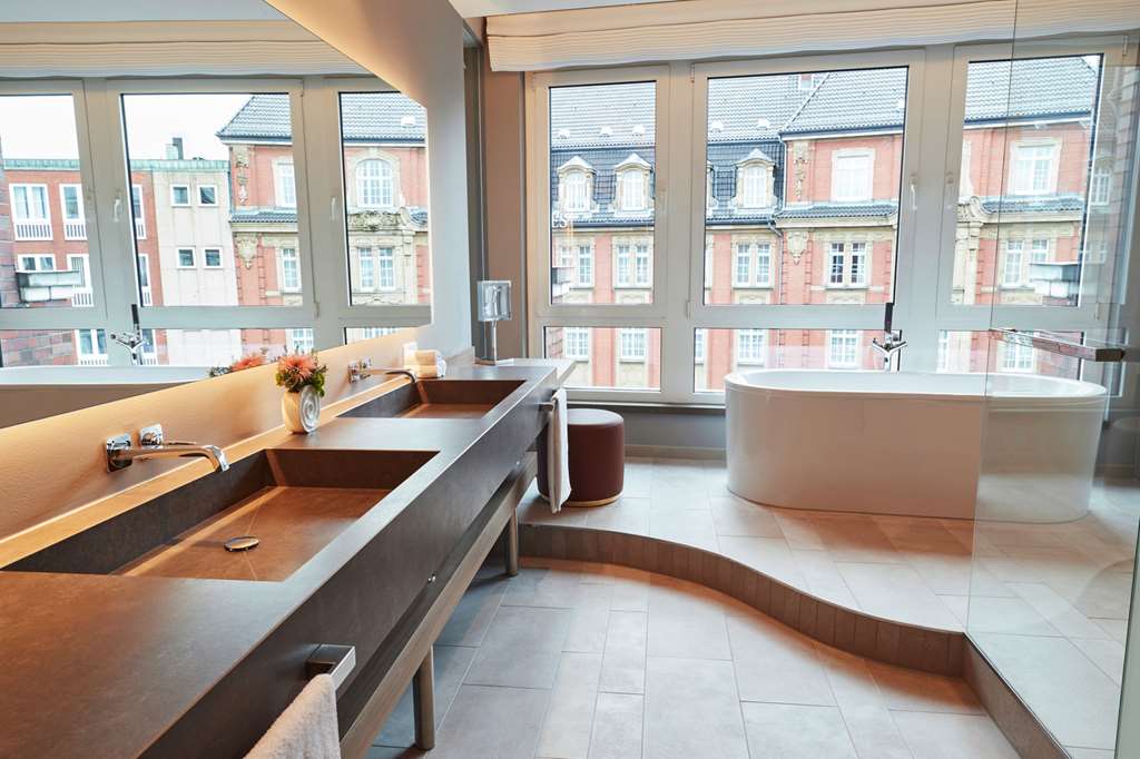Steigenberger Hotel Hamburg - Pr�sidentensuite Badezimmer
