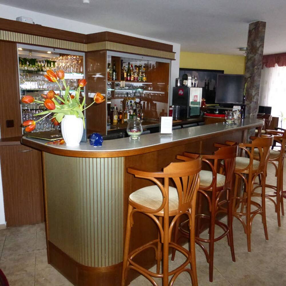 Hotel Bar