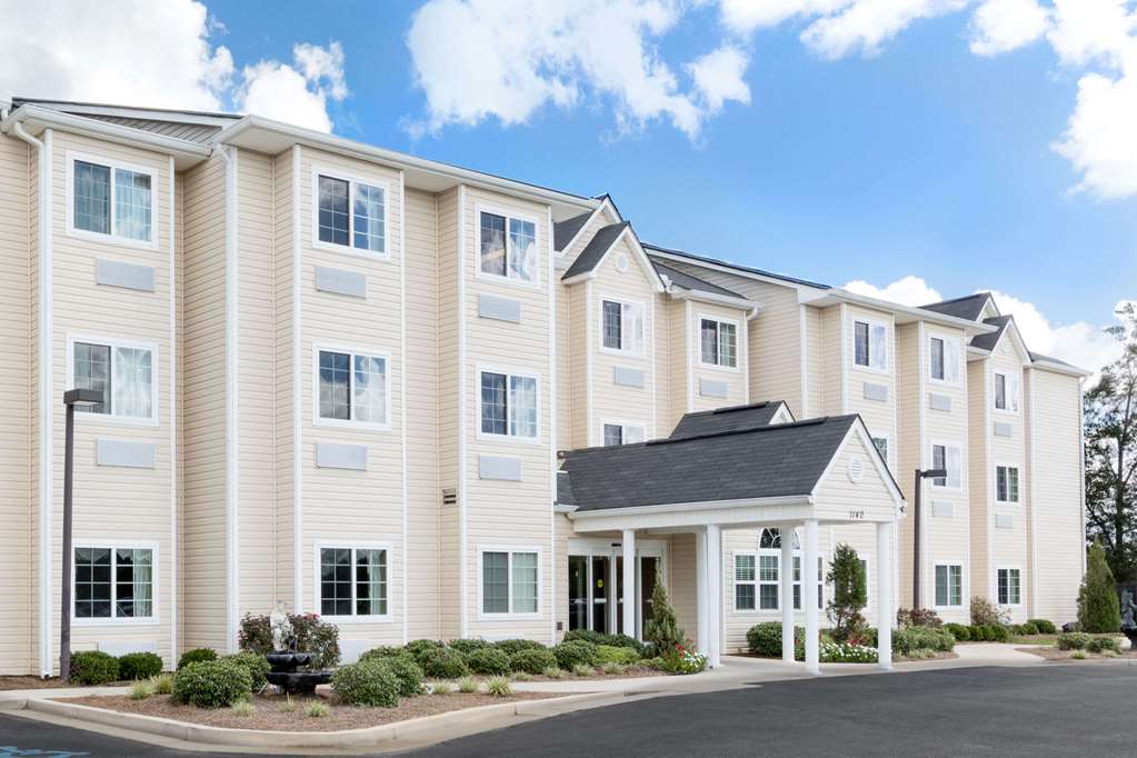 Microtel Inn & Suites by Wyndham Ozark - featured photo