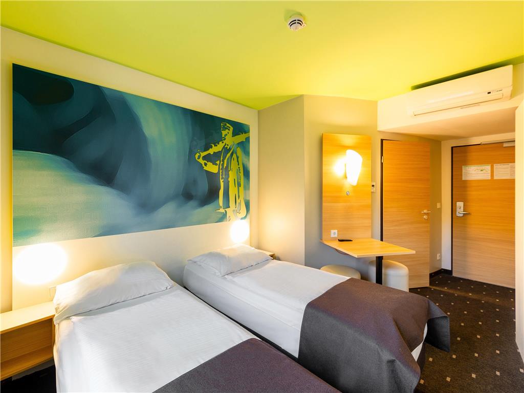 Guest room