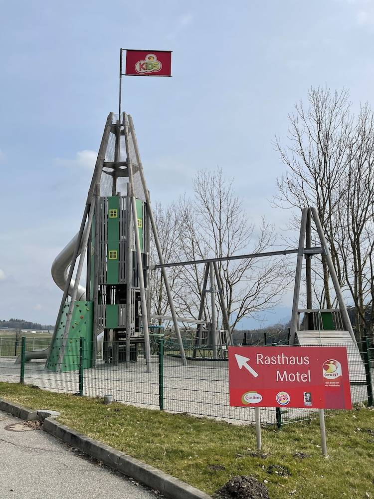 Children's play area - outdoor