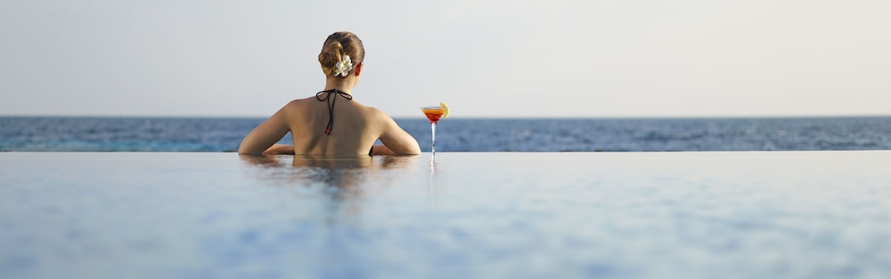 Infinity pool