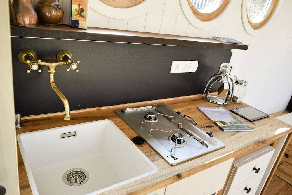 Private kitchenette