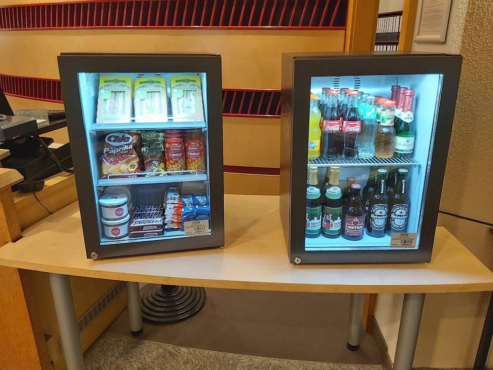 Snack bar