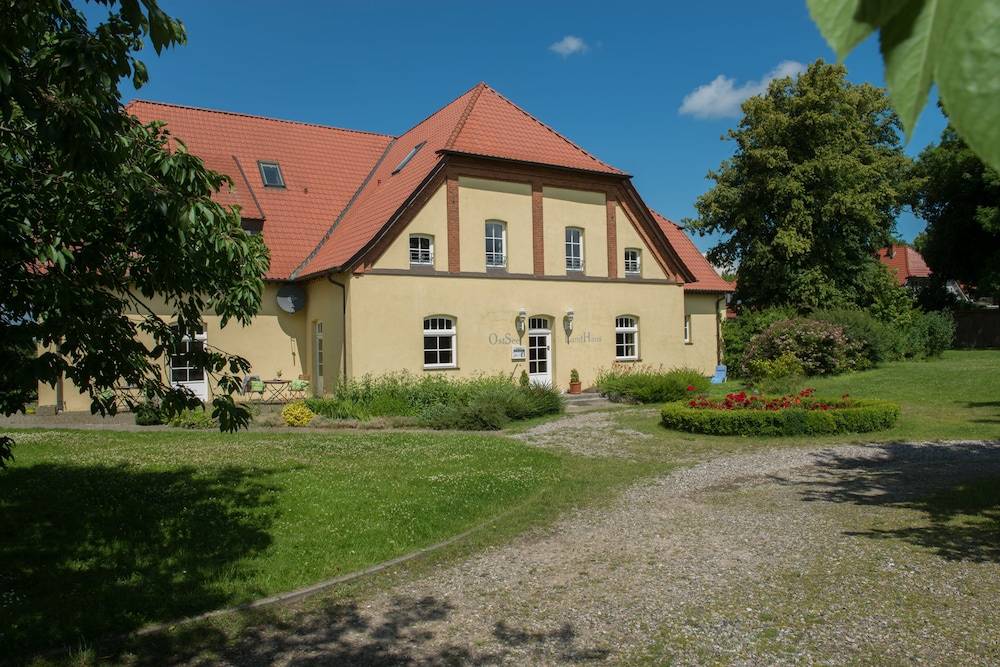 Primary image