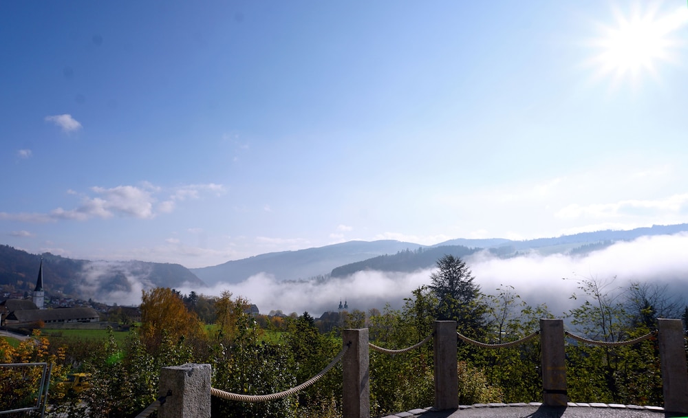 Sundeck