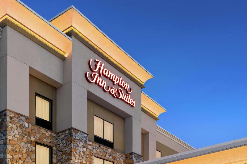 Hampton Inn & Suites Mount Joy Lancaster West - photo 2