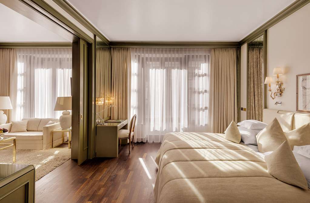 Europaeischer Hof Heidelberg / Executive Suite Living Example