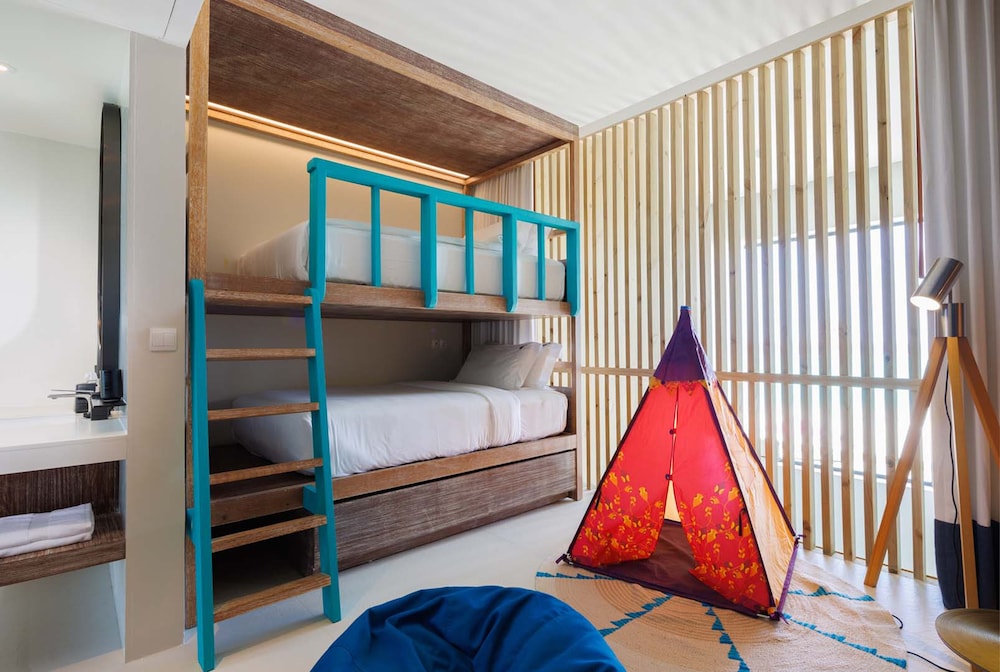 Children's theme room