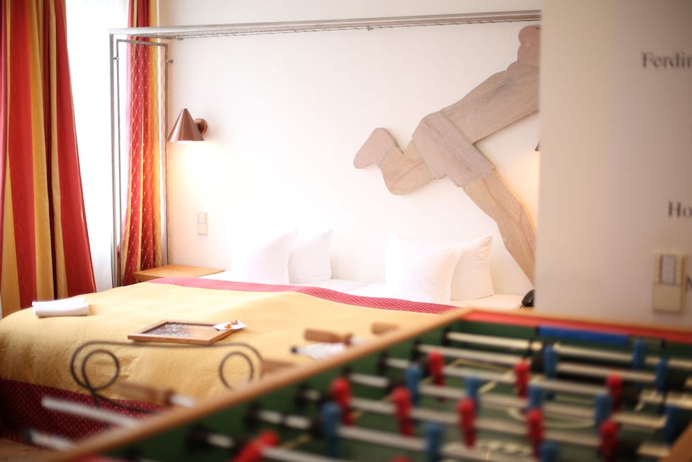 Room amenity