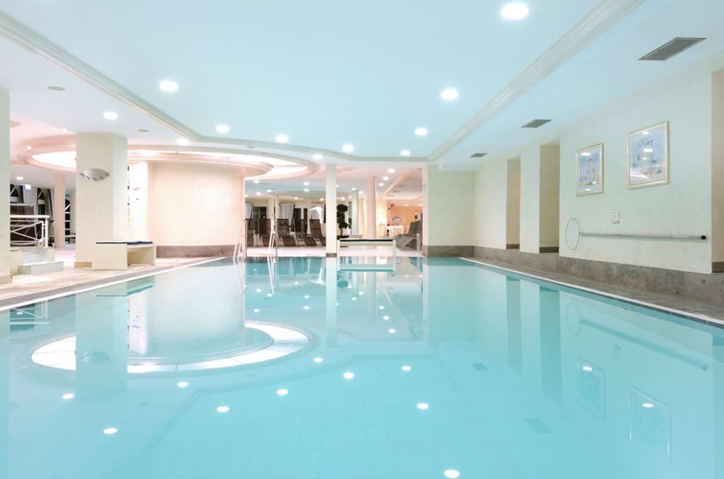 Steigenberger Hotel Der Sonnenhof, Bad Woerishofen, Germany - Indoor Pool