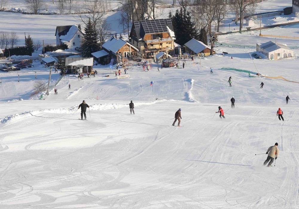 Snow and ski sports