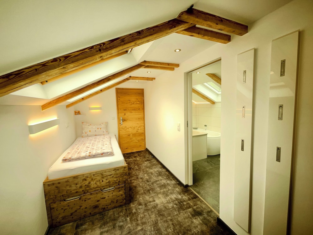 Children's theme room