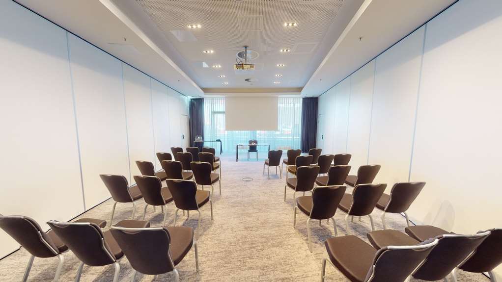 Airport 3 Meeting Room