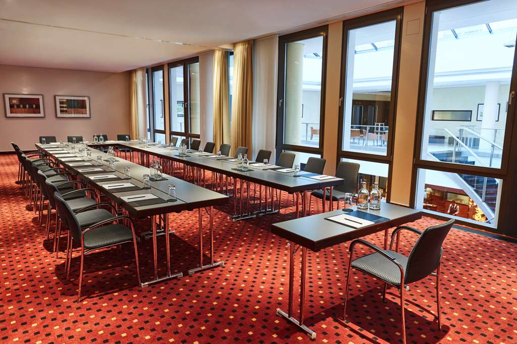 Steigenberger Hotel De Saxe, Dresden, Germany - meeting room