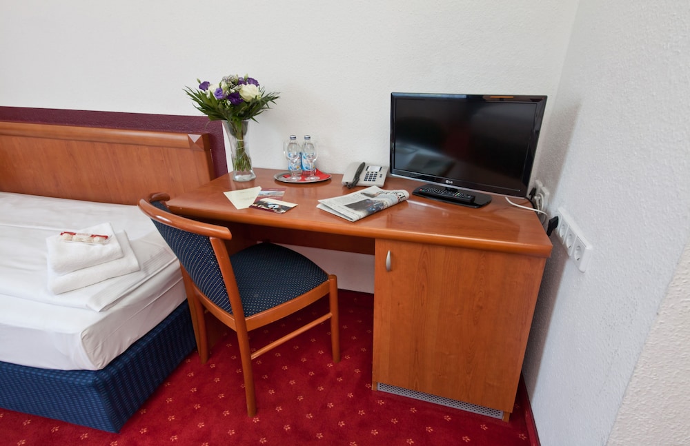 In-Room Business Center
