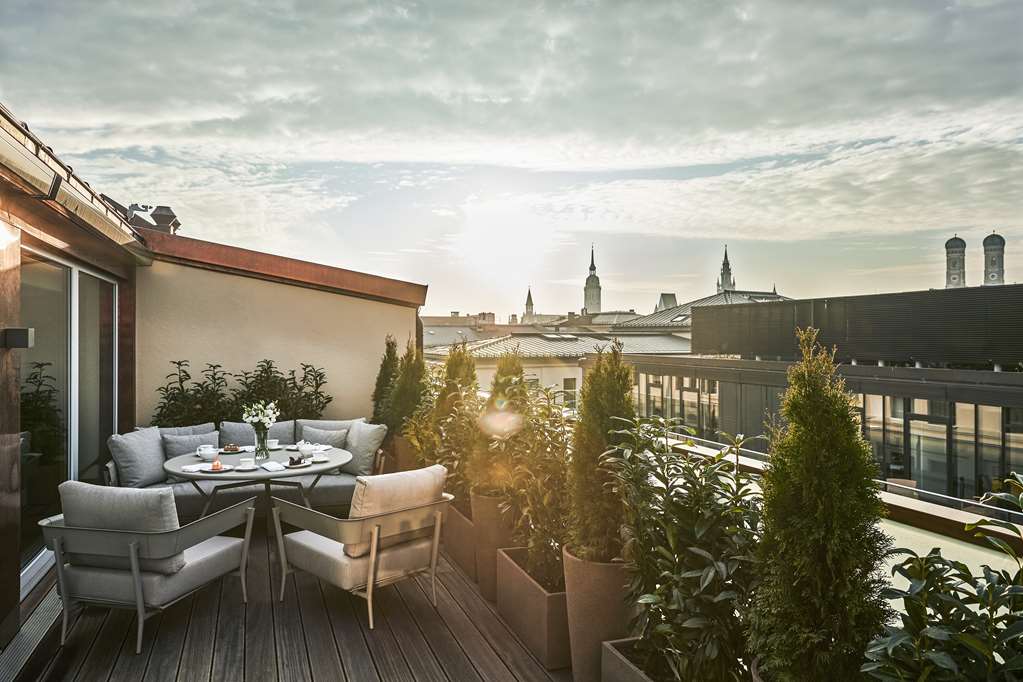 MUC1_Maximilian Suite 21.jpg