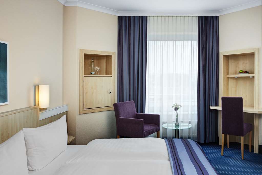 IntercityHotel Kiel, Germany - Standard Room
