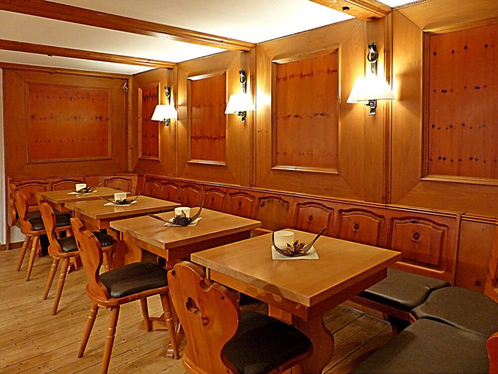 Hotel Bar