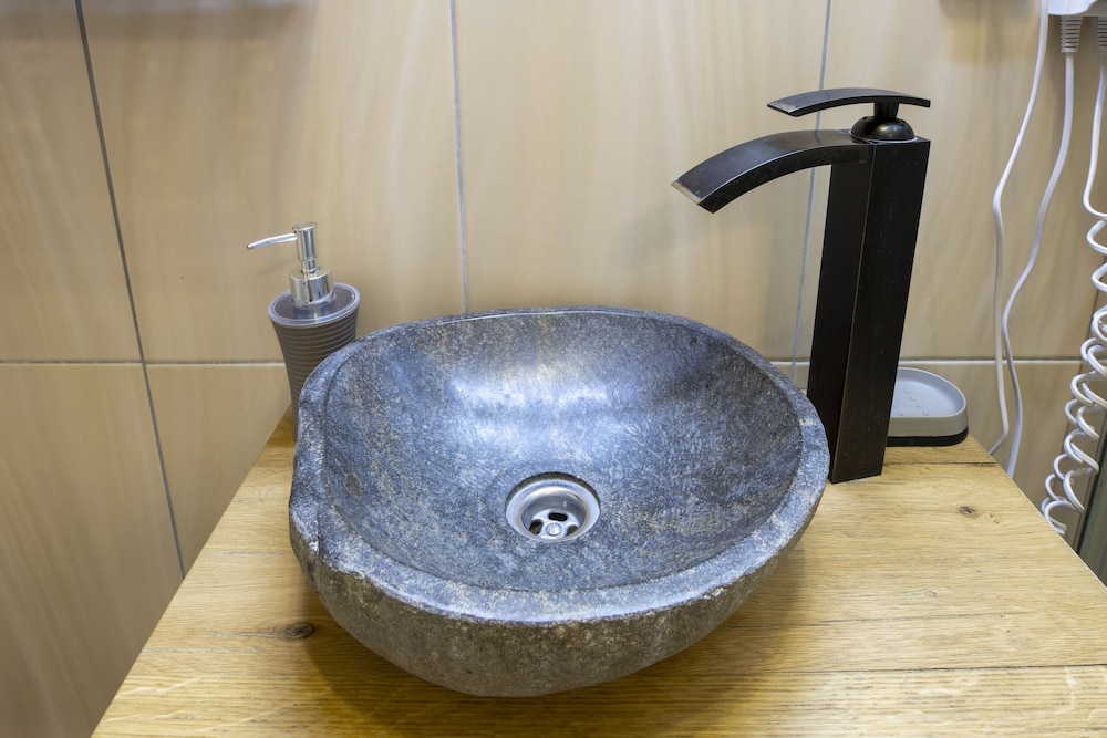 Bathroom sink