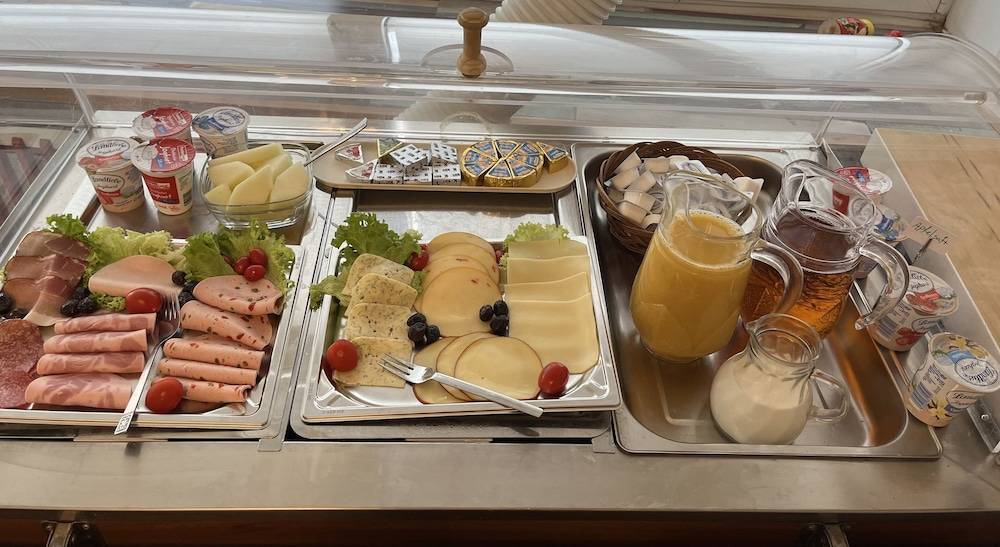 Breakfast buffet