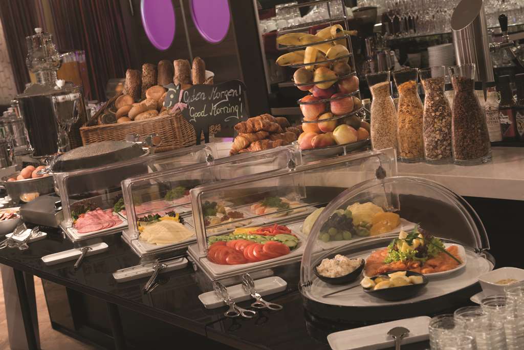 adina apartment hotel hackescher markt alto bar breakfast buffet