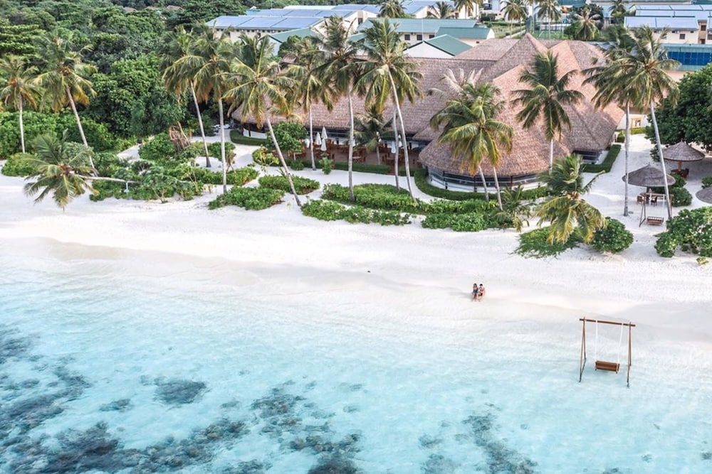 Reethi Faru Resort Stay 5 Nights or more Between Aug Sept 2025 & Enjoy a Free Sunset Cruise