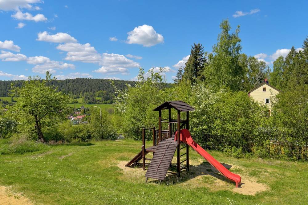 Children's play area - outdoor
