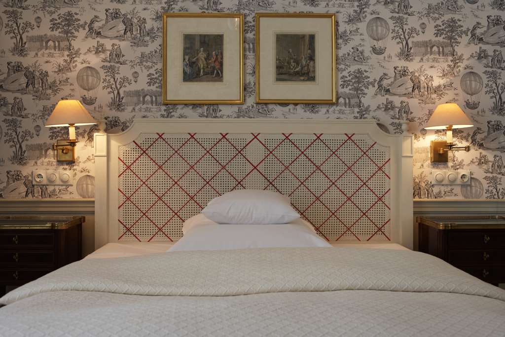 Steigenberger Parkhotel, Duesseldorf, Germany - Superior room