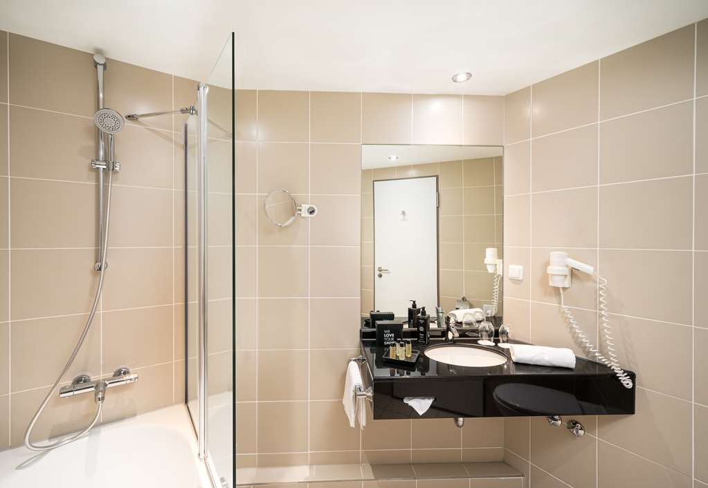the rilano hamburg executive zimmer badezimmer