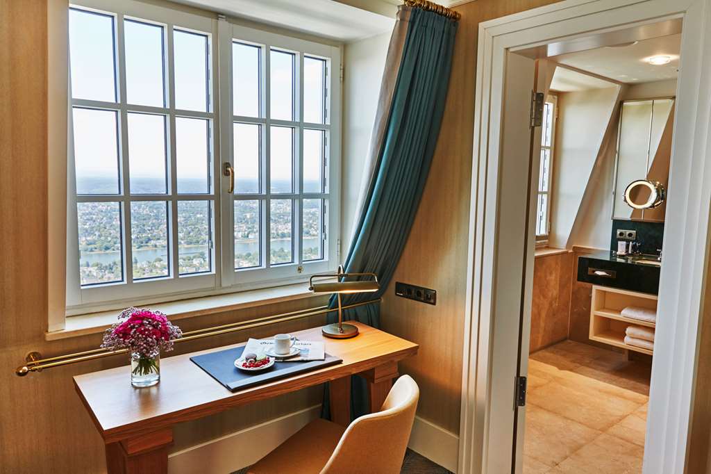 Steigenberger Grandhotel Petersberg, Koenigswinter/Bonn, Germany - Deluxe Room