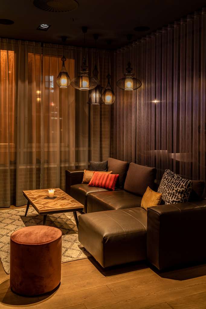 Pentalounge