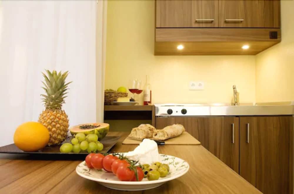 Private kitchenette