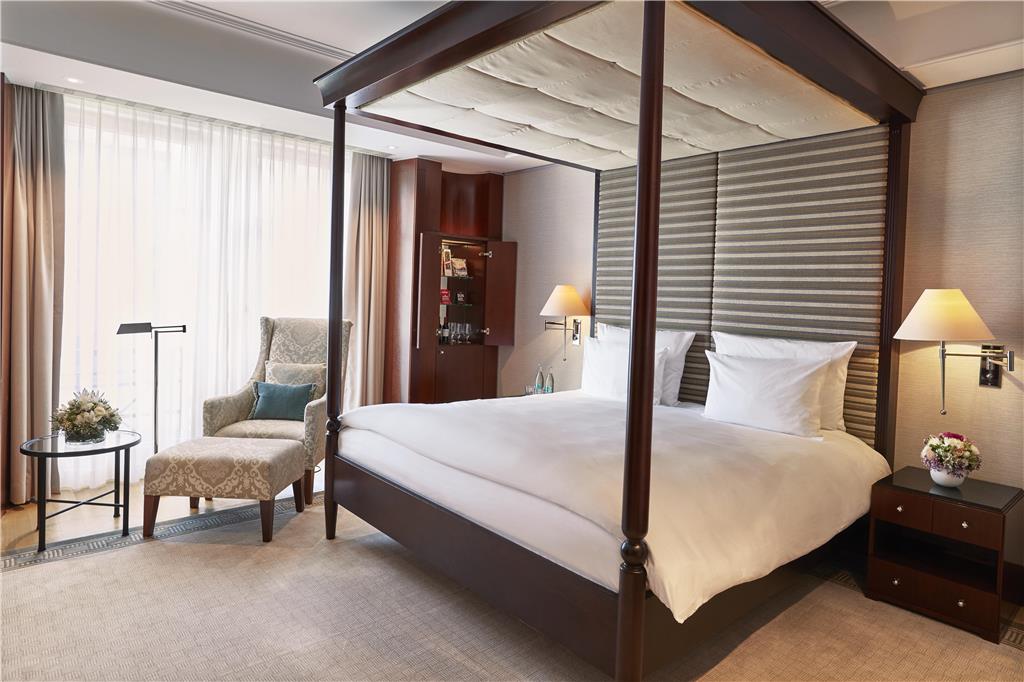 Linden Suite