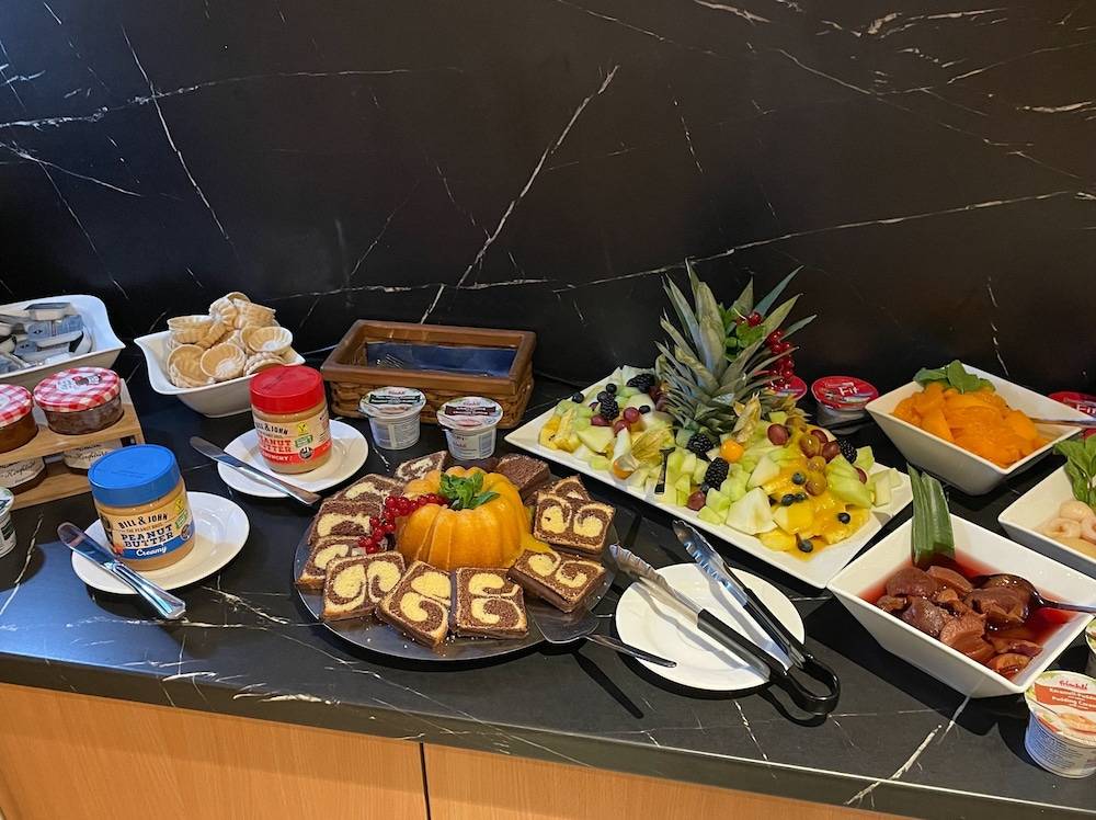 Breakfast buffet