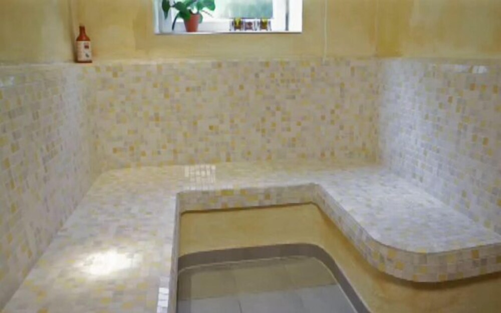 Steam room